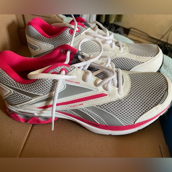 Reebok Verona Supreme 2 - Picture 1 of 6